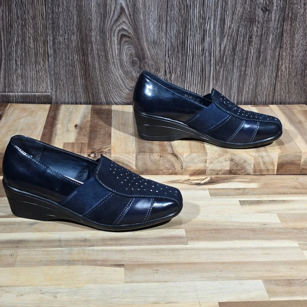 Soft Space Collection Women's Wedge Loafers Blue Suede Patent Size 35 EU Comfort